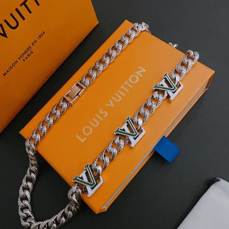 Louis Vuitton Necklaces